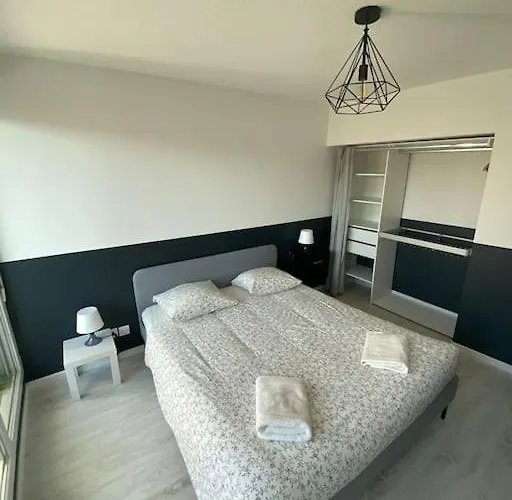 Splendide 70m2 Balcon + Parking Apartment *